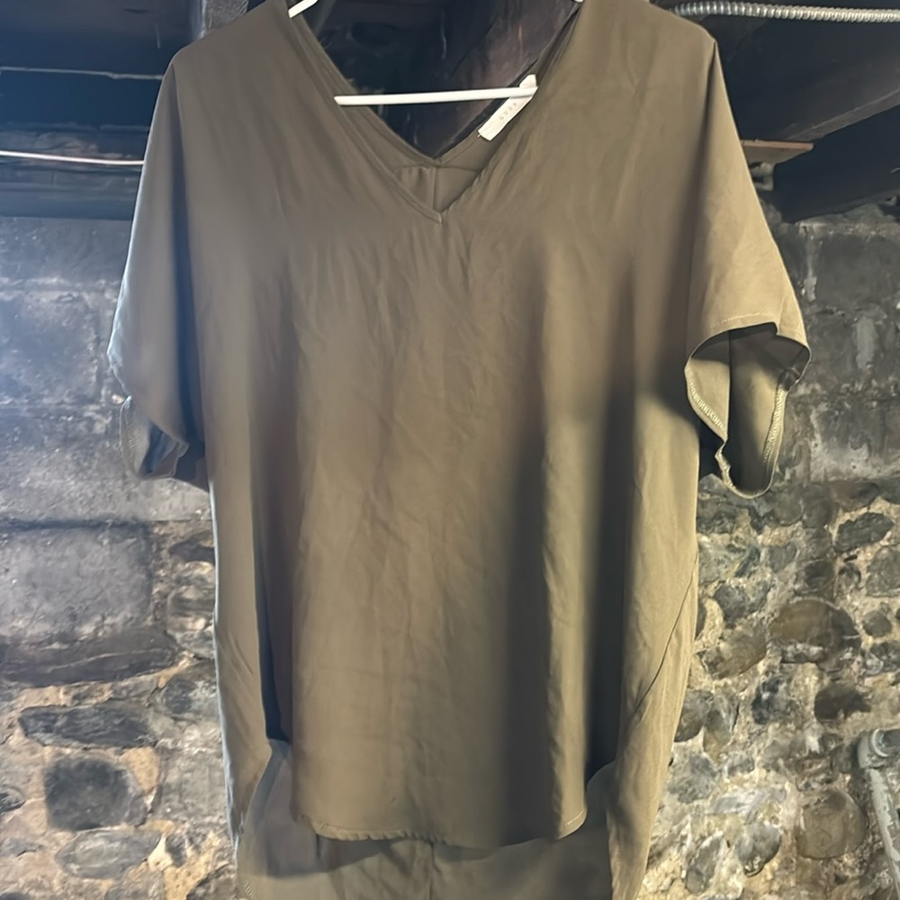 Lush polyester shirt